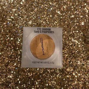 MAC Back to surreality eyeshadow Loud and Clear Collection